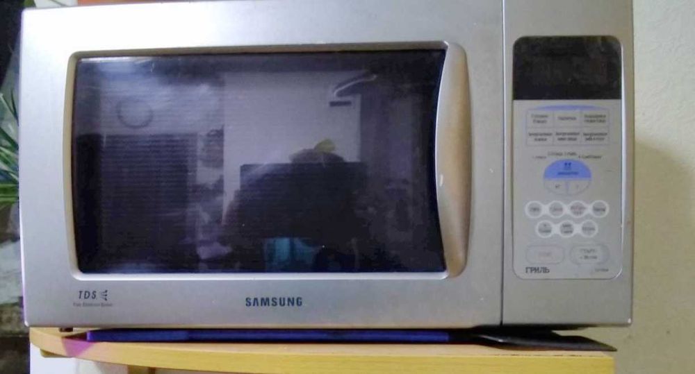 Продам мікрохвильовку самсунг