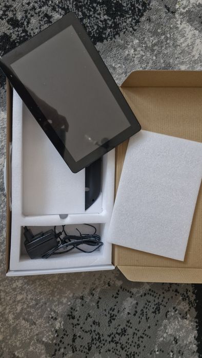 Tablet na sciane  ( inteligentny dom)