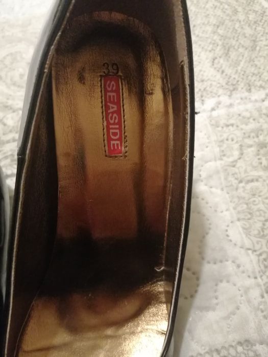 Sapatos salto agulha