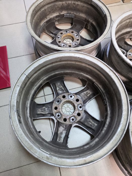 Диски R16 BMW 5 120 dia72,6 ET44 оригінал