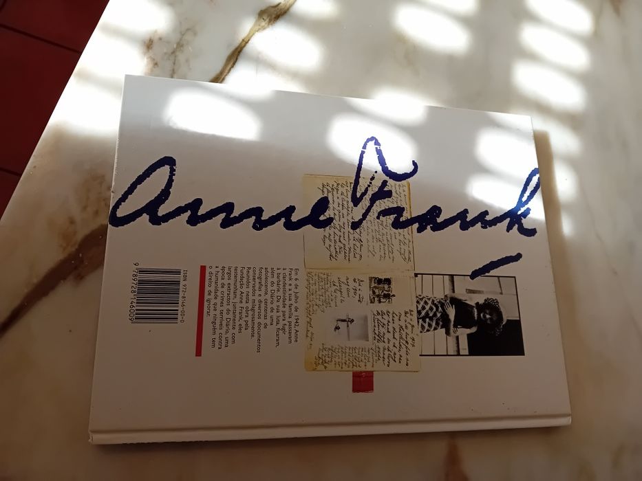 Livro Anne Frank Uma Vida
