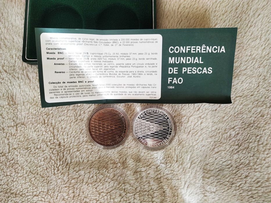 Portugal moedas de 250 escudos de 1984 FAO-Pescas (normal+prata proof)