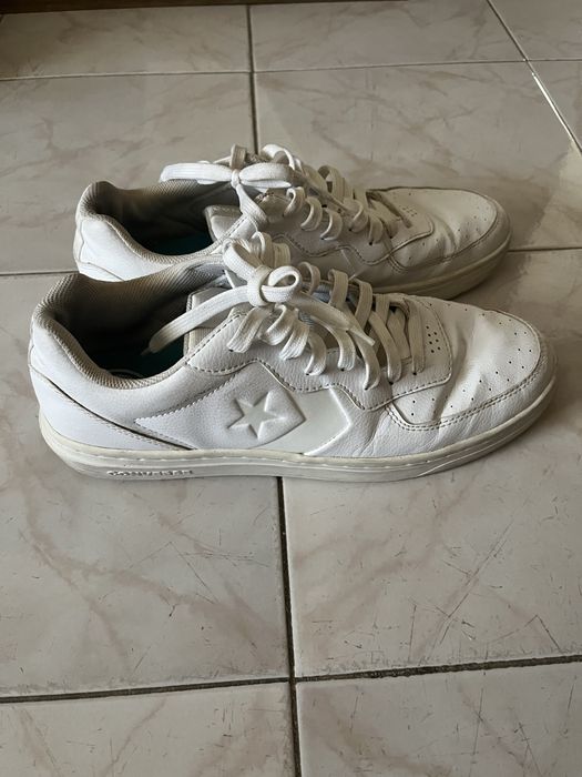 Converse rival ox white