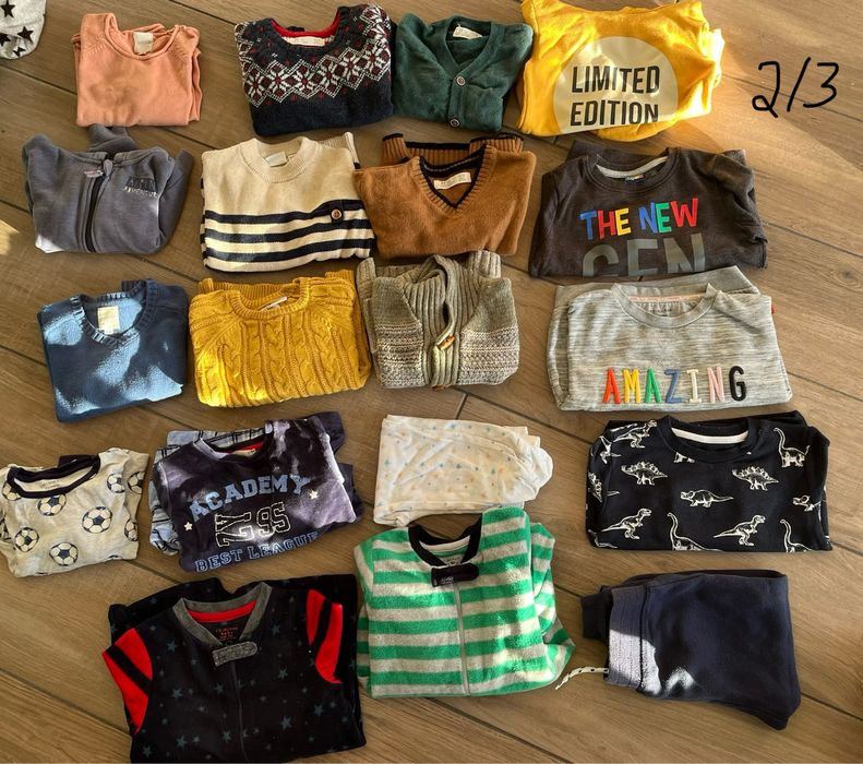 Cerca de 200 peças de roupa para criança dos 18 meses aos 3 anos