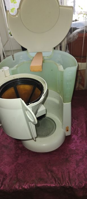 Кофеварка PHILIPS