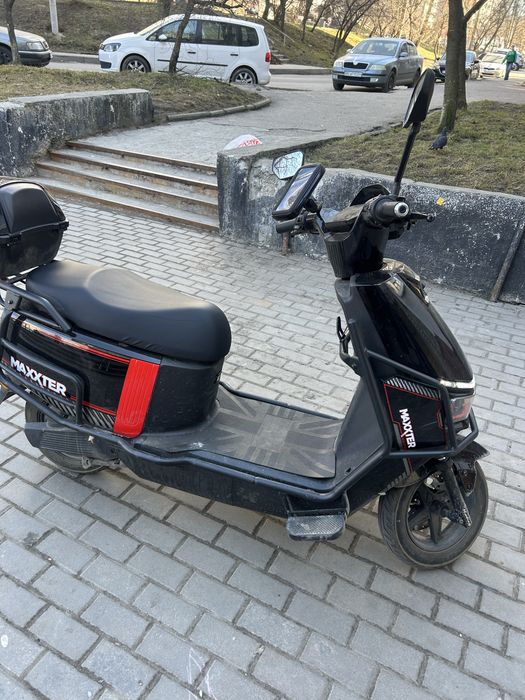 Скутер Maxxter Eclipse