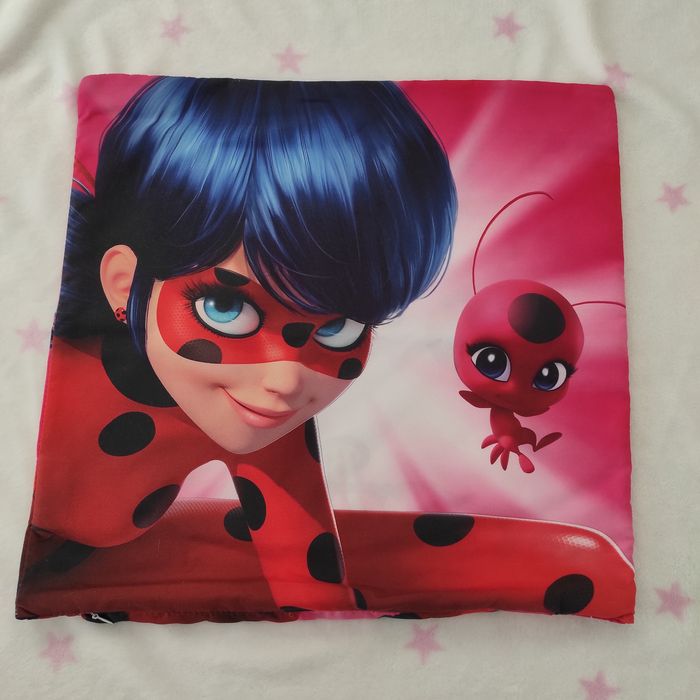 Poszewka na poduszkę Biedronka i czarny kot