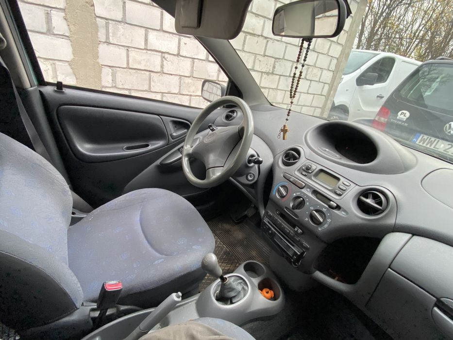Toyota Yaris 2003