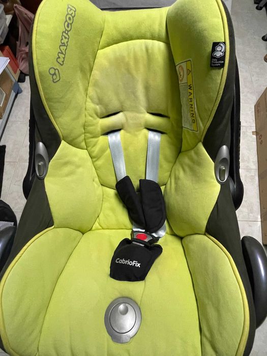 Carrinho Passeio bébé Quinny Buzz + Ovo (cadeira auto) + Acessórios