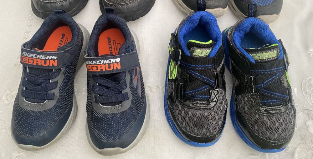 Tenis Skechers Lights 23