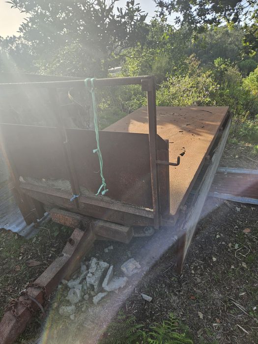 Trator internacional com alfaias