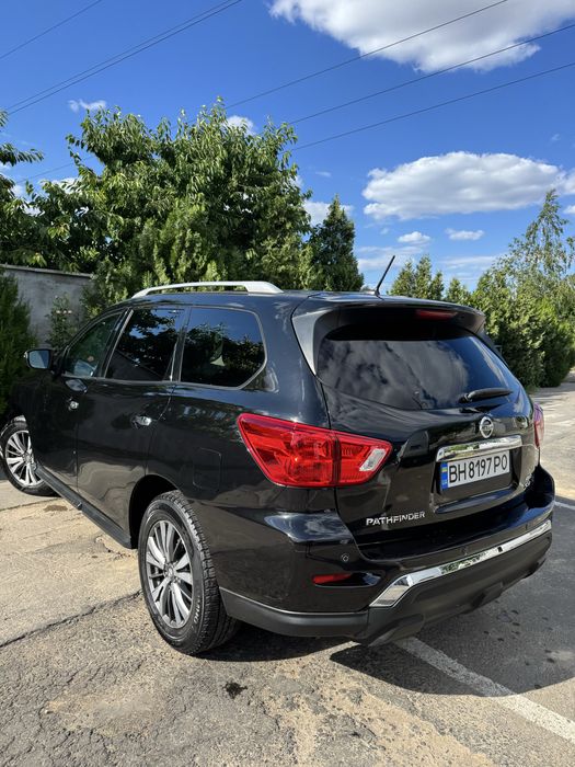 Nissan Pathfinder 2017 VIN 5N1DR2MM4HC901667 фото оголошення 8 з 19