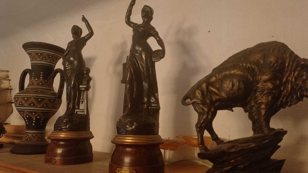 Rzeźba, figura, muza,   brązowienie, XIX w., uzaza