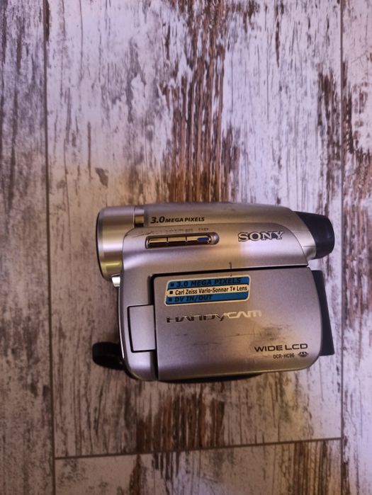 Відеокамера Sony DCR-HC96E