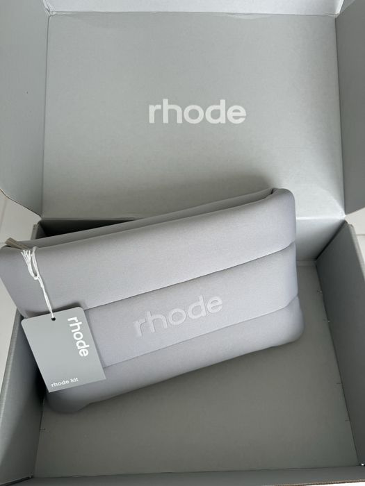 RHODE skin kosmetyczka Bubble szara z logo do podróży do domu 30/20cm