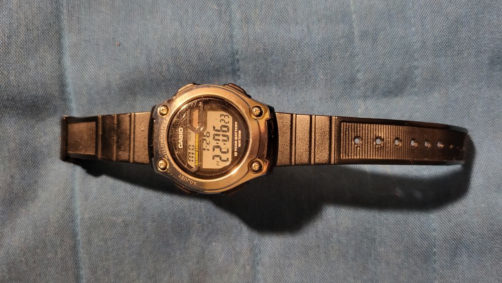 Casio zegarek elektroniczny wodoodporny