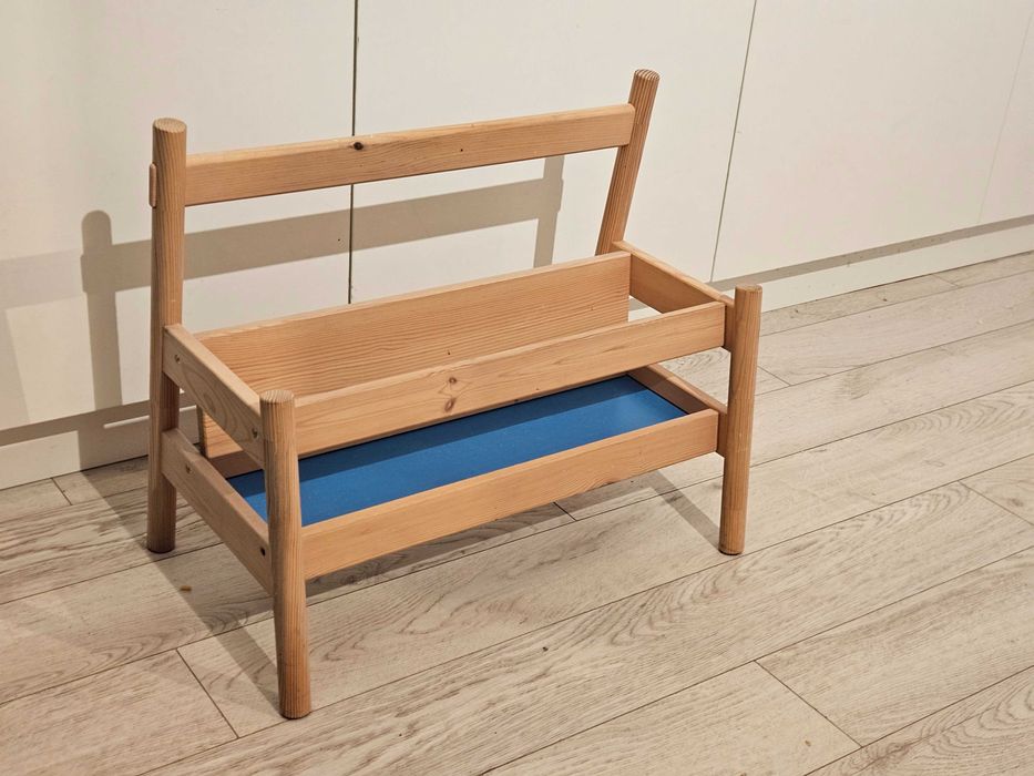 Drewniany stojak na książki IKEA FLISAT