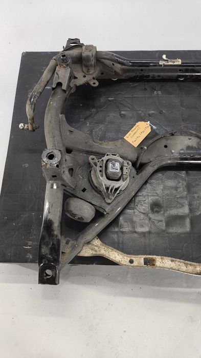 Charriot/Eixo Frontal BMW Serie 1 (F20/F21/F30/F31)