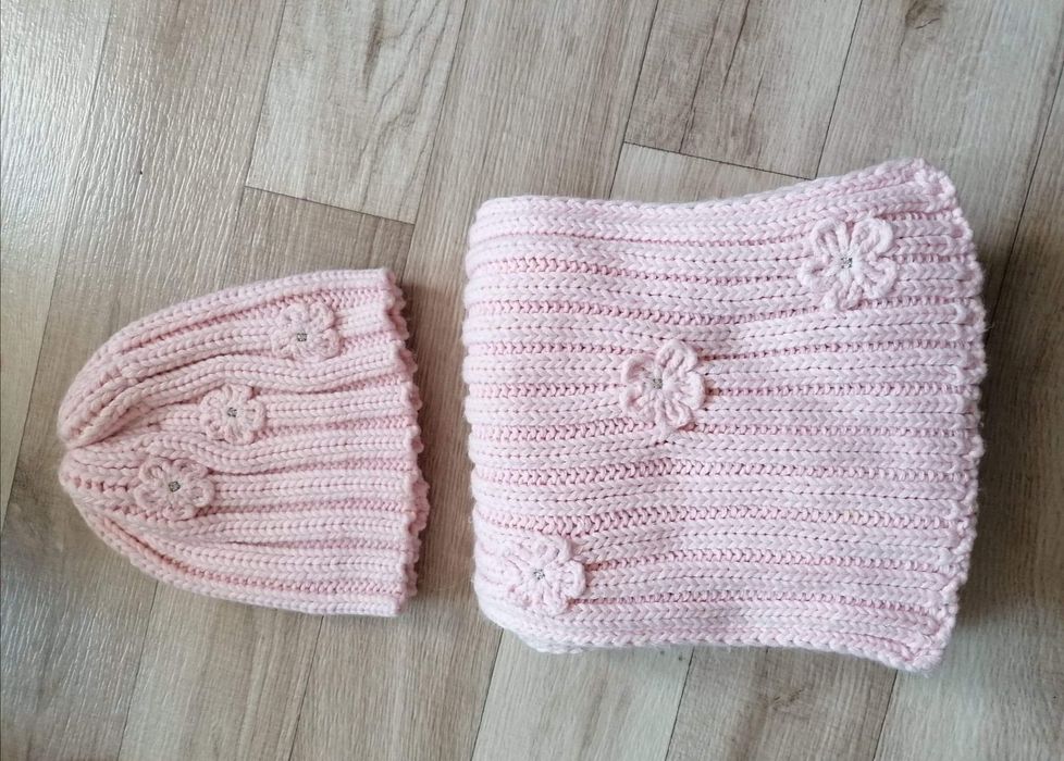 Komplet dziewczęcy czapka + szalik