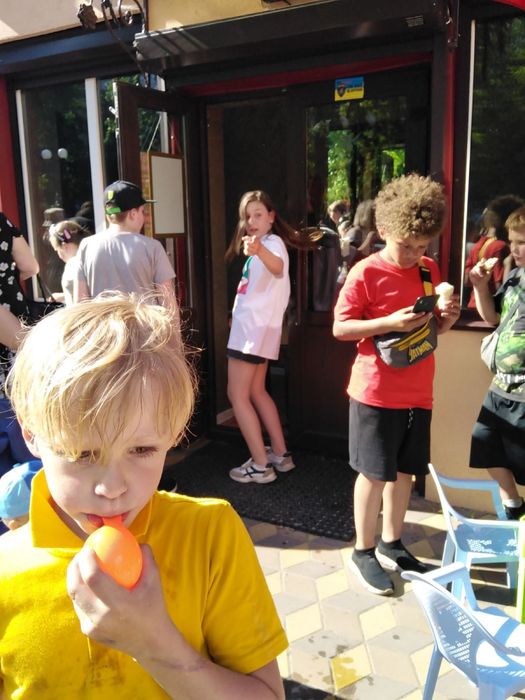 Продається  МАФ   під кав"ярню 8,5 кв мпід ключ