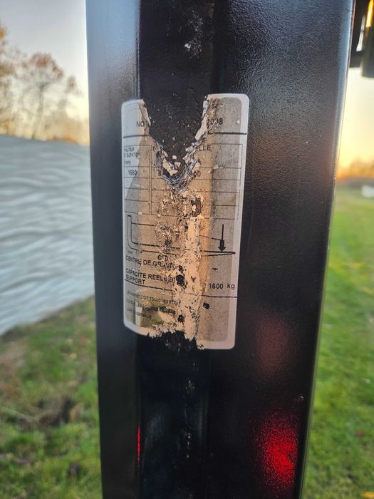 Lekki maszt do ciagnika. Kubota, Yanmar  Iseki