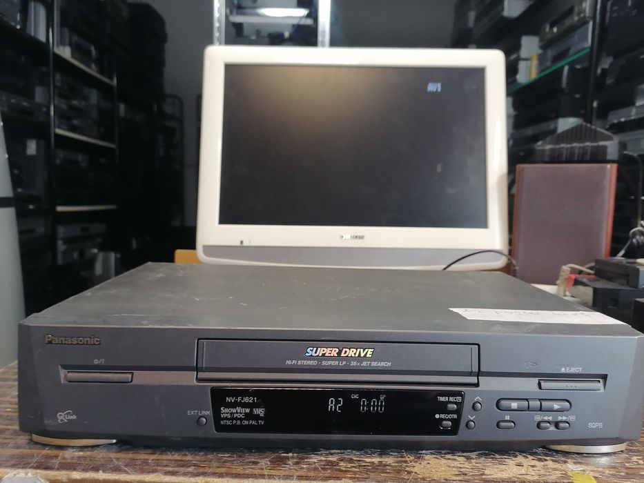 Magnetowid VHS Panasonic NV-FJ621 HI-FI Stereo