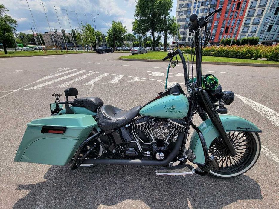 Harley Davidson Softail Deluxe Харлей Чикано стайл
