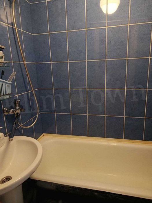 Продається  3-кімнатна квартира з автономним опаленням в центрі міста