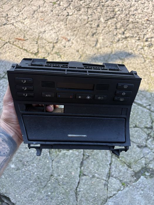 Ramka pod panel klimatyzacji 2 din duże radio europa bmw e46