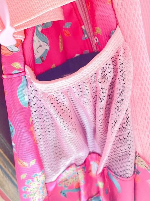 Mochila grande  com Unicornio - nova