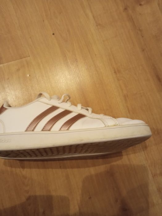 Buty sportowe damskie adidas r.38,5 stan zadowalający