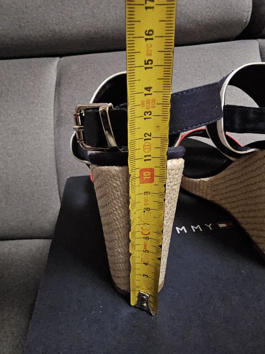 Buty na koturnie Tommy Hilfiger