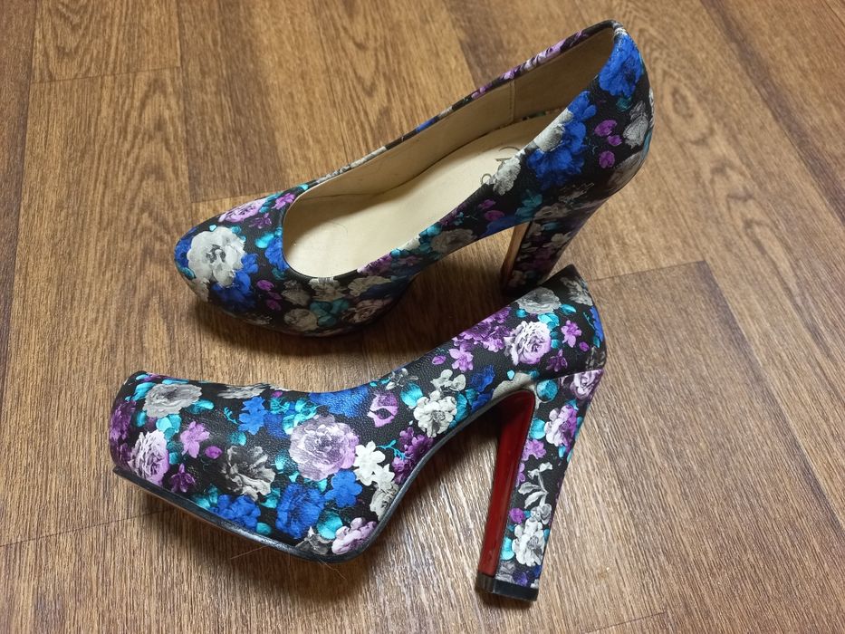 Красиві туфельки 37р