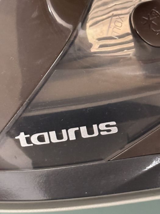 Ferro de engomar Taurus usado!