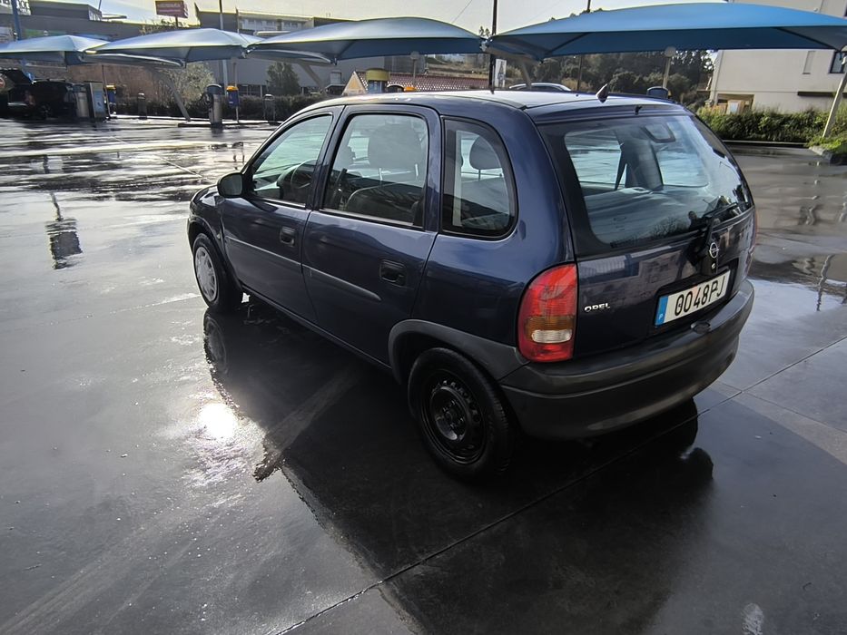 Corsa b ano 2000
