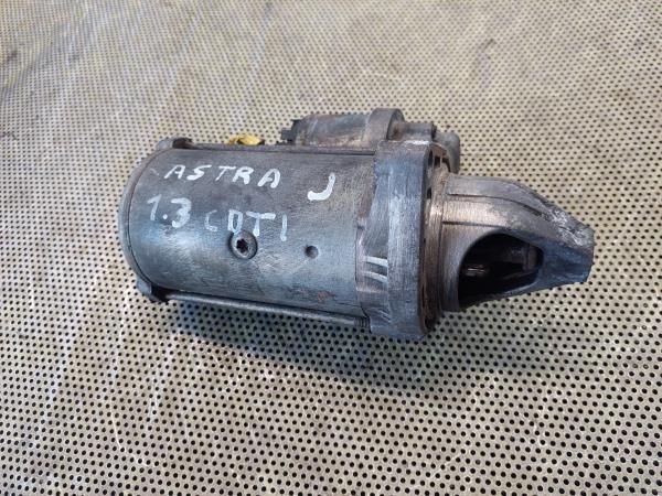 Motor de arranque OPEL Astra J