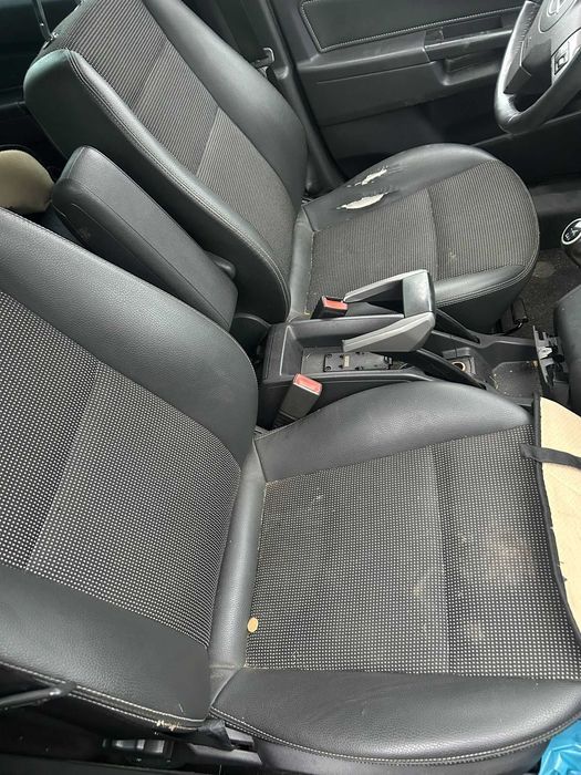 Fotele wnętrze tapicerka komplet 7 miejsc Opel Zafira B