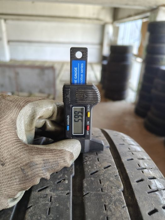 215/75R16C 113/111R Continental Vanco 2               L4/190C
