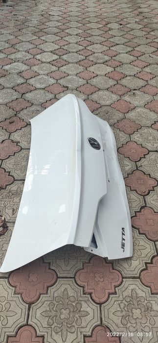 Крышка багажника Jetta MK7