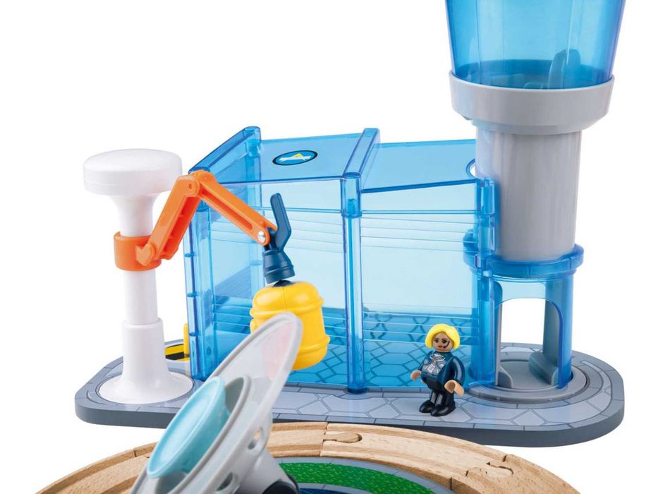 Playtive Drewniana kolejka - stacja kosmiczna 67 el.