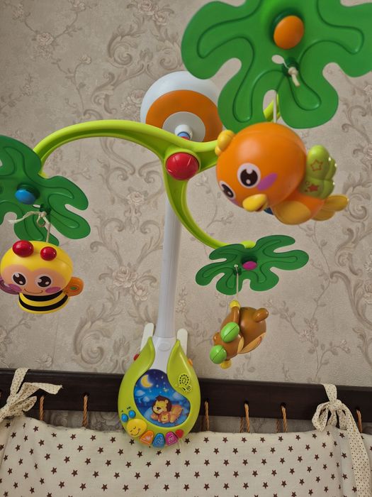 Дитячий мобіль на ліжечко