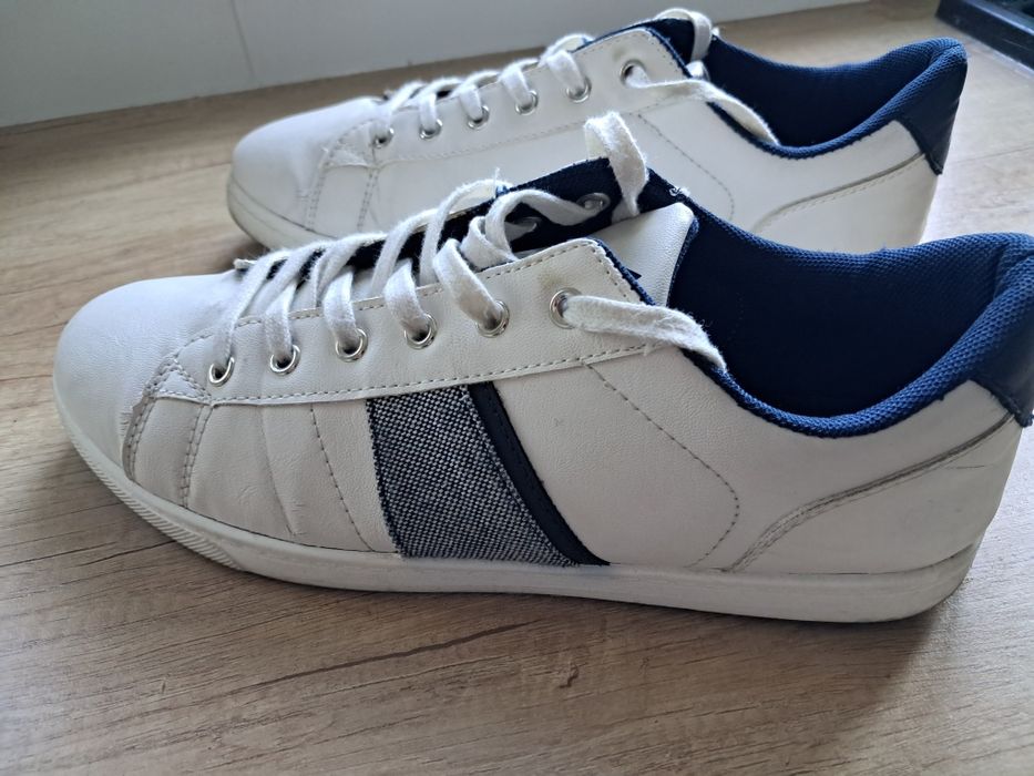 Buty męskie białe sportowe Martes r.44 (28,5cm)