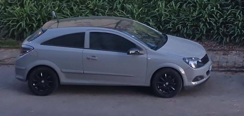 Opel astra 1.3 GTC