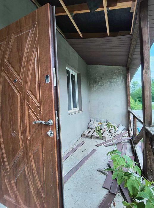 Продам Дом 15 минут от метро, около озера, Песочин.