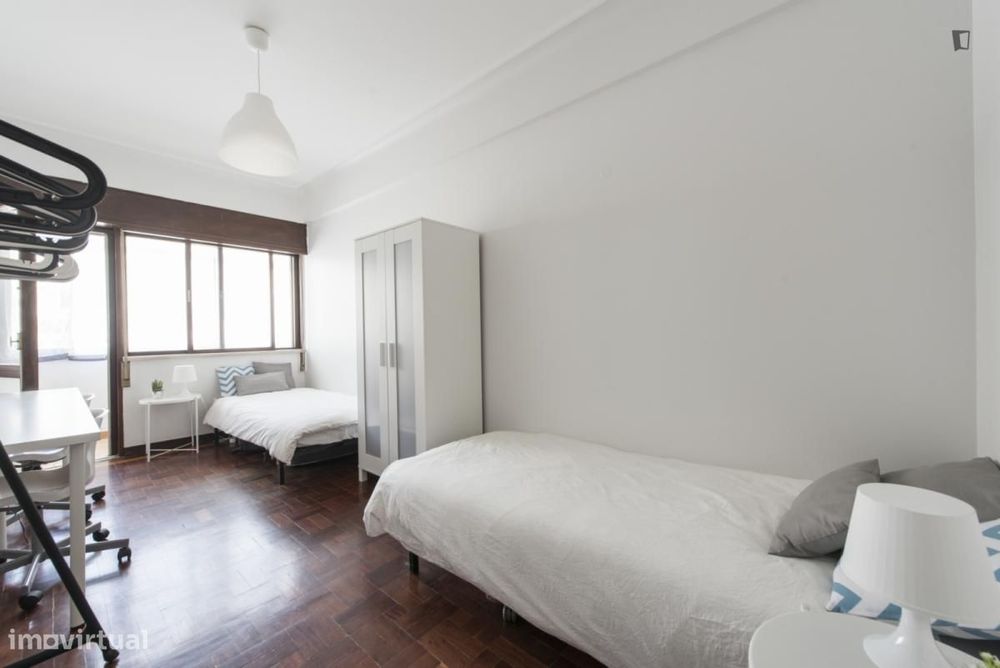 Quarto - localizado em Saldanha Lisbon