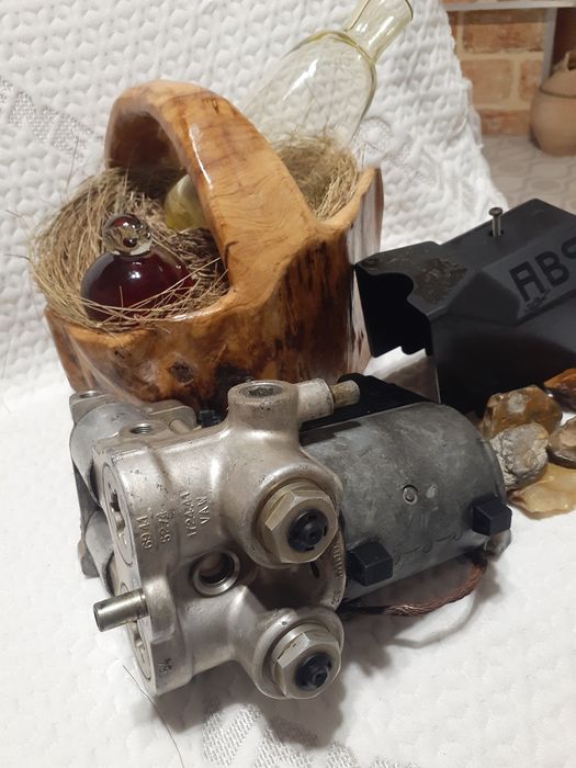 Продається блок ABS на Мерседес W124( ORIGINAL)