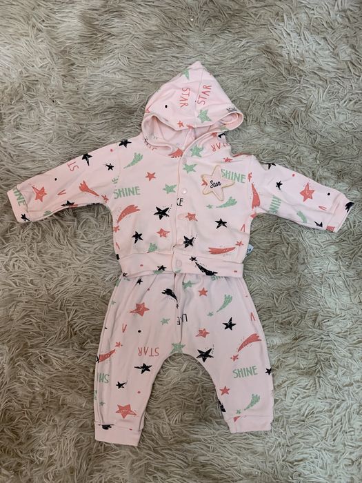 Костюмчик на дівчинку