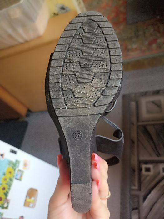 Босоніжки 39 розмір чорні