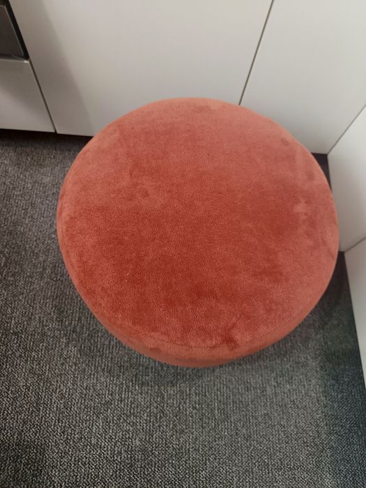Pufa okrągła  do siedzenia