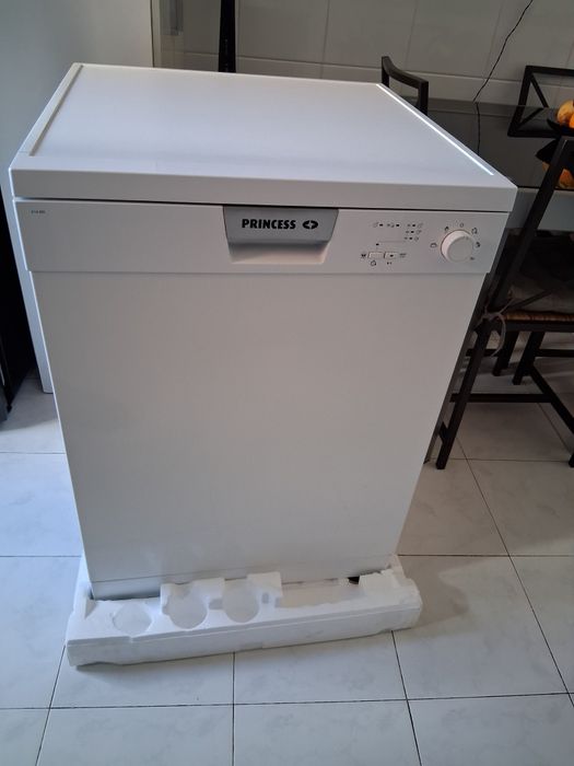 Máquina de lavar loiça Princess